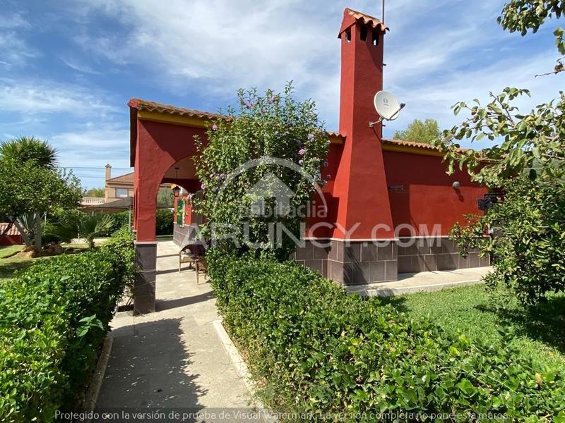 Foto 7da74eb3-424b-4d4f-842e-fe61993ecdf8. Chalet dos chalets de una planta en suelo urbano en Alcalá de Guadaira