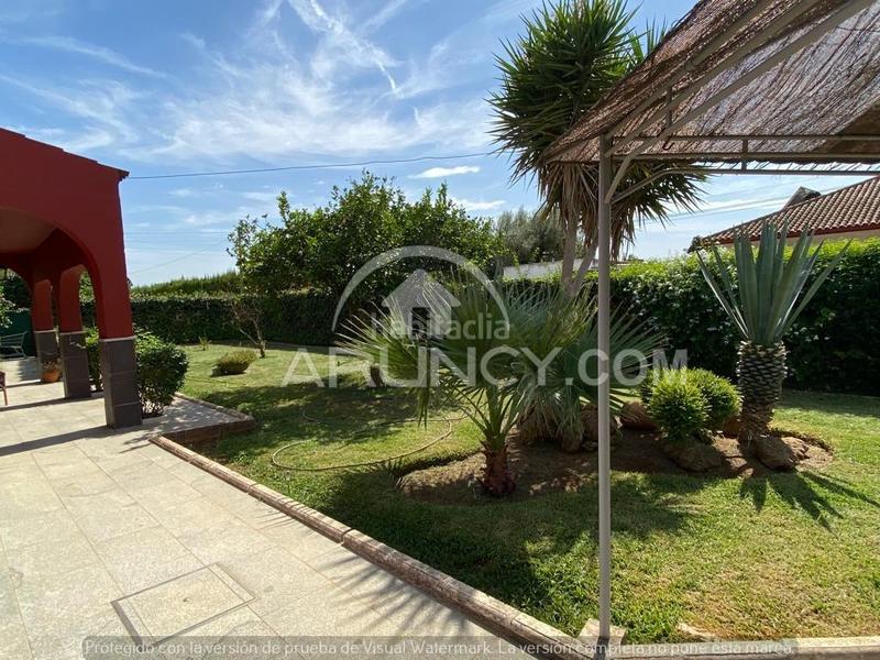 Foto 8445a549-c20e-4e7d-b83c-cdaee866df90. Chalet dos chalets de una planta en suelo urbano en Alcalá de Guadaira