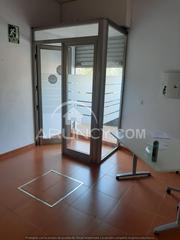 Lloguer Local Comercial a Nueva Alcalá. Local en alquiler