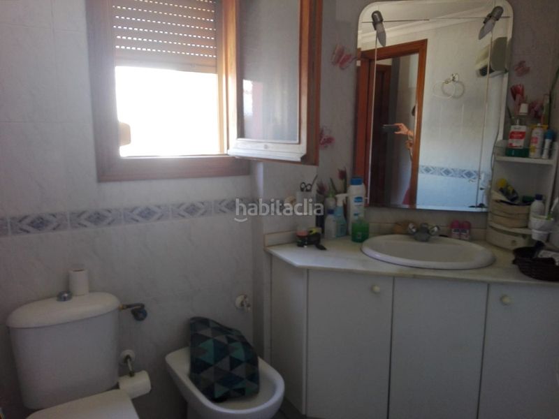 Foto 3d77b7a6-e3f7-4bd2-b7e7-870b7adb12cc. Casa amb aparcament a Los Molinos Alcalá de Guadaira