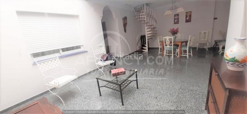 Foto 1c1ad6ea-7ceb-4480-b29e-92efc5b5dfee. Casa vivienda y negocio? todo en uno!! en La Paz Alcalá de Guadaira