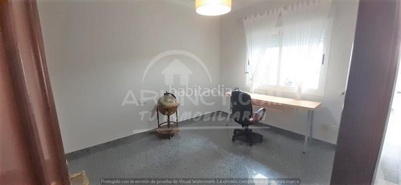 Foto 525664e9-b58f-4fc6-b62a-289840b8f5fe. Casa vivienda y negocio? todo en uno!! en La Paz Alcalá de Guadaira