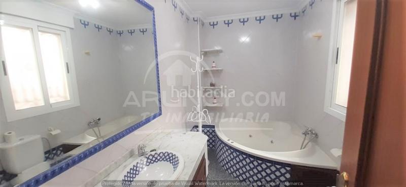 Foto 978bcc02-9b64-4335-9e32-72796f72aeff. Casa vivienda y negocio? todo en uno!! en La Paz Alcalá de Guadaira