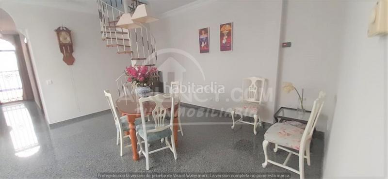 Foto 9793baea-f86b-44d6-a412-2aa0521c0312. Casa vivienda y negocio? todo en uno!! en La Paz Alcalá de Guadaira