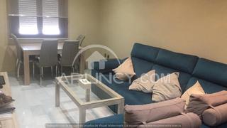 Miete Etagenwohnung in Centro. Piso amueblado sin sofa con garaje. disponible a primeros de ene