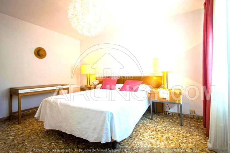 Foto 029b4fd0-8e0d-4a93-975e-1e741e9d405f. Xalet amb aparcament piscina a La Paz Alcalá de Guadaira