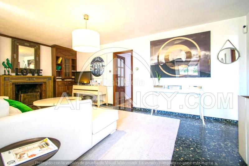 Foto 4cdf46cc-4113-497d-b843-4b536495afb4. Xalet amb aparcament piscina a La Paz Alcalá de Guadaira