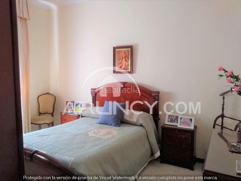 Foto 3d8a957a-0465-417c-830c-35a4885e8bf5. Casa adossada amb aparcament a Centro Alcalá de Guadaira