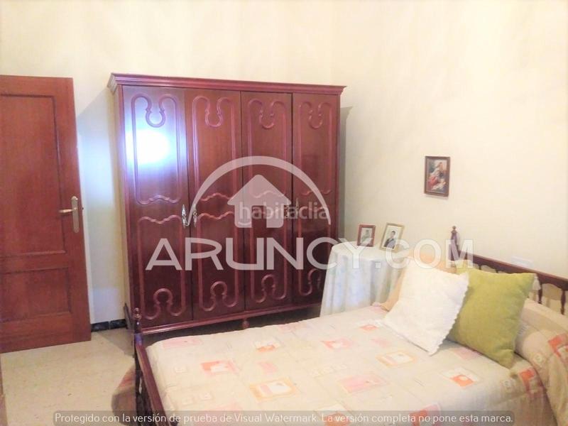 Foto 9929a377-b5ad-4fe6-b736-afefc970e1c7. Casa adossada amb aparcament a Centro Alcalá de Guadaira