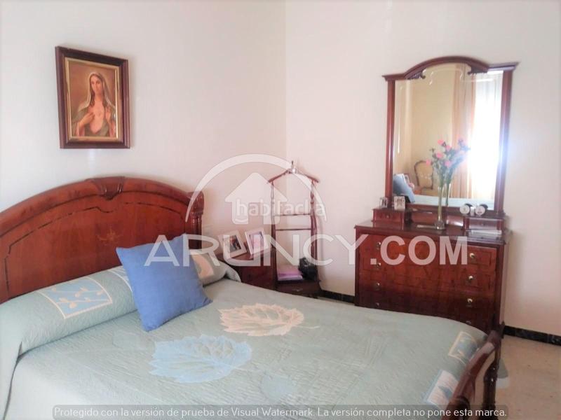 Foto afb5eb77-b924-4c67-a1c9-dae3efd94cee. Casa adossada amb aparcament a Centro Alcalá de Guadaira