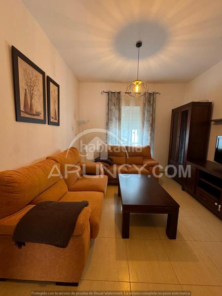 Foto 1bfa871a-8f52-4380-bedd-9658f577f043. Affitto casa con parcheggio in Viso del Alcor (El)