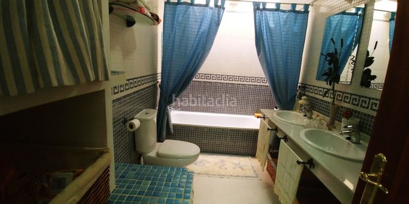 Foto 11647db6-d8b6-401b-a716-72bbd71834b0. Casa amb aparcament a Centro Alcalá de Guadaira