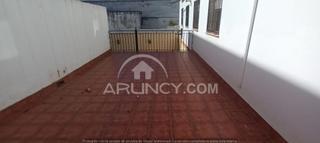 Appartement en Centro. Primera planta con ascensor en pleno centro con garaje y 3 patio