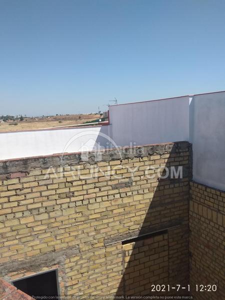 Foto 7ff57199-977d-485f-b025-152eae918975. Haus mit parking in La Paz Alcalá de Guadaira