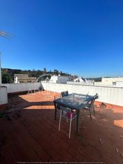 Casa a Centro. Casa en el centro con garaje trastero de 20m2 y terraza de 55m2