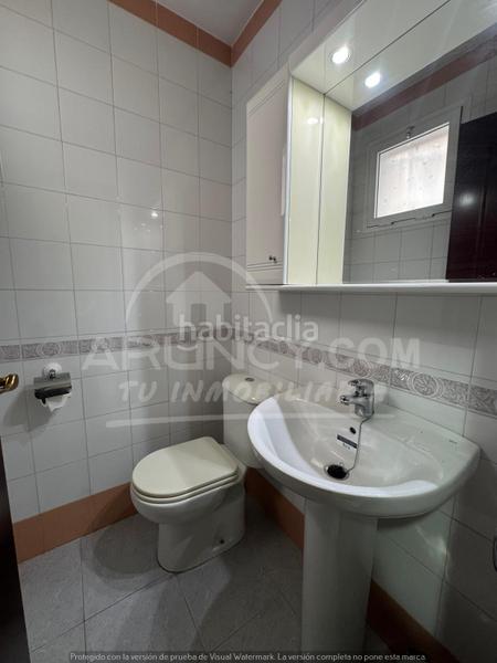 Foto 310c2aac-07ff-4f0e-a6ed-018896739dd6. Affitto casa a schiera con riscaldamento parcheggio in Alcalá de Guadaira