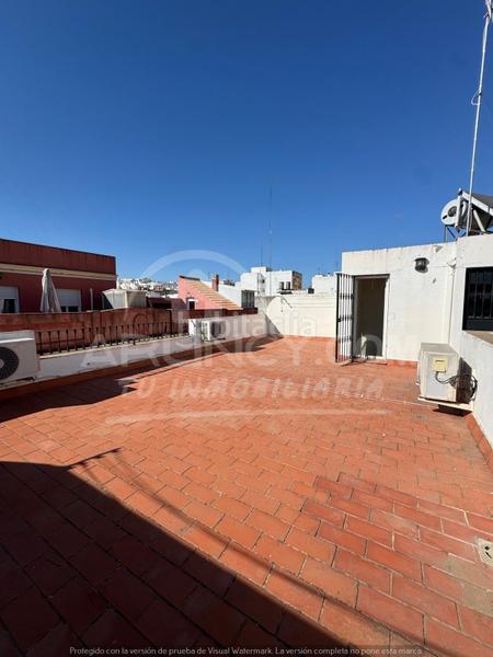 Foto 96becd72-f8a5-467c-847e-e0e74513807b. Alquiler casa adosada maravillosa casa independiente en pleno Centro con garaje en Alcalá de Guadaira