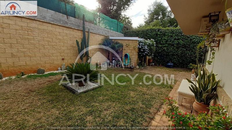 Foto d9f595ac-41a4-4cee-9aeb-84370f9ea45d. Chalet with heating parking pool in Oromana Alcalá de Guadaira