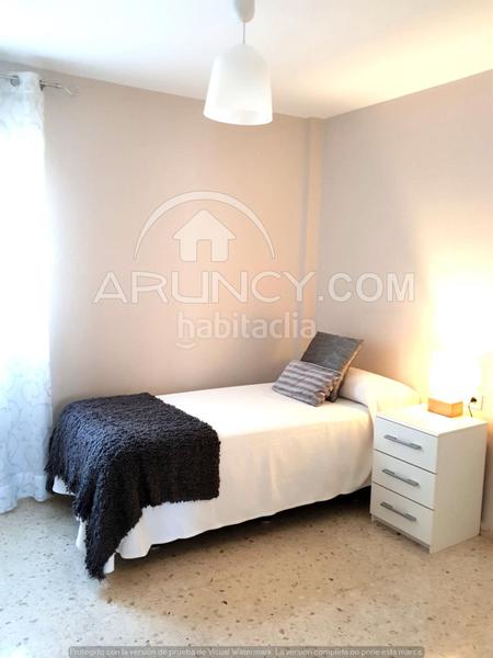 Foto 2fe1e5ec-33fc-4e5e-b945-6bcaae3a056d. Appartamento con parcheggio piscina in La Paz Alcalá de Guadaira