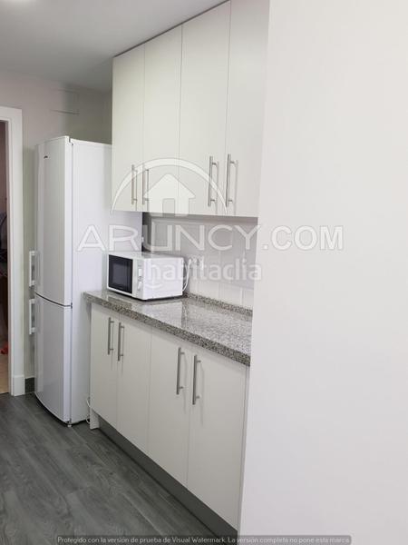 Foto b96af168-d7a3-434d-8803-79c2397db8c7. Appartamento con parcheggio piscina in La Paz Alcalá de Guadaira