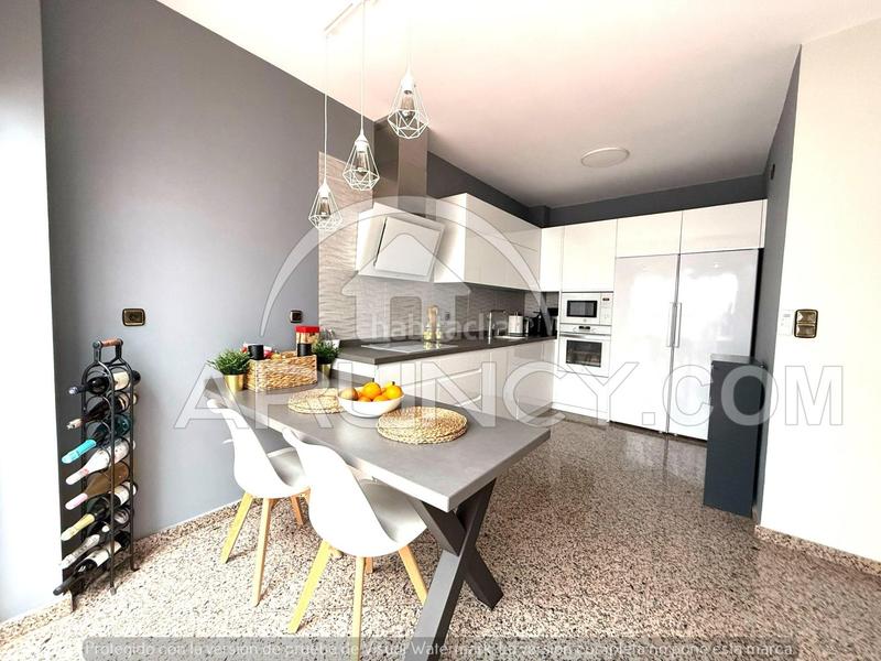 Foto 37754b12-42fc-48a7-9da1-6e463e0ddf57. Maison avec parking dans La Paz Alcalá de Guadaira