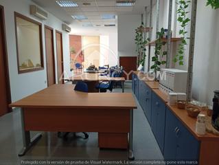 Alquiler Oficina en Centro. Amplios despachos en coworking en alcalá de guadaira  zona el pu