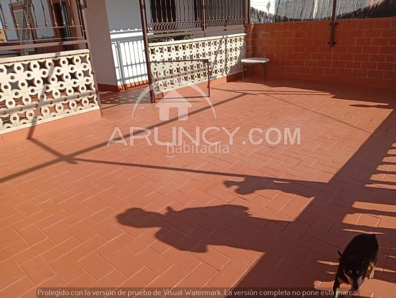 Foto a32e2dfe-65f9-415e-9973-71c385c9555e. Haus mit parking in Oromana Alcalá de Guadaira