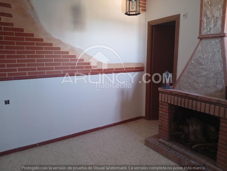 Foto aee52231-fce5-4757-b009-94697f09a6e1. Casa amb aparcament a Oromana Alcalá de Guadaira