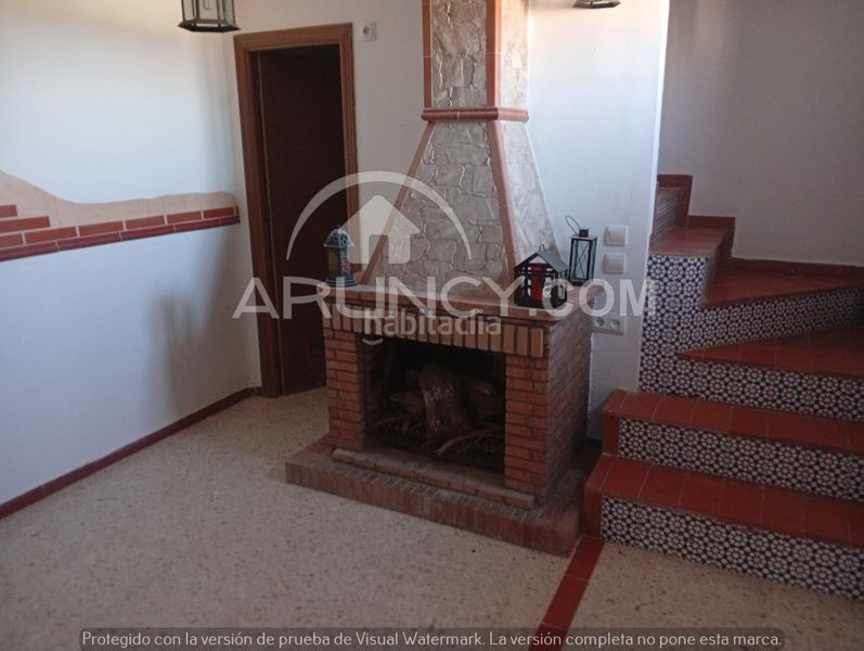 Foto f1d25559-4f11-4fe5-be42-21055f235eaf. Casa amb aparcament a Oromana Alcalá de Guadaira