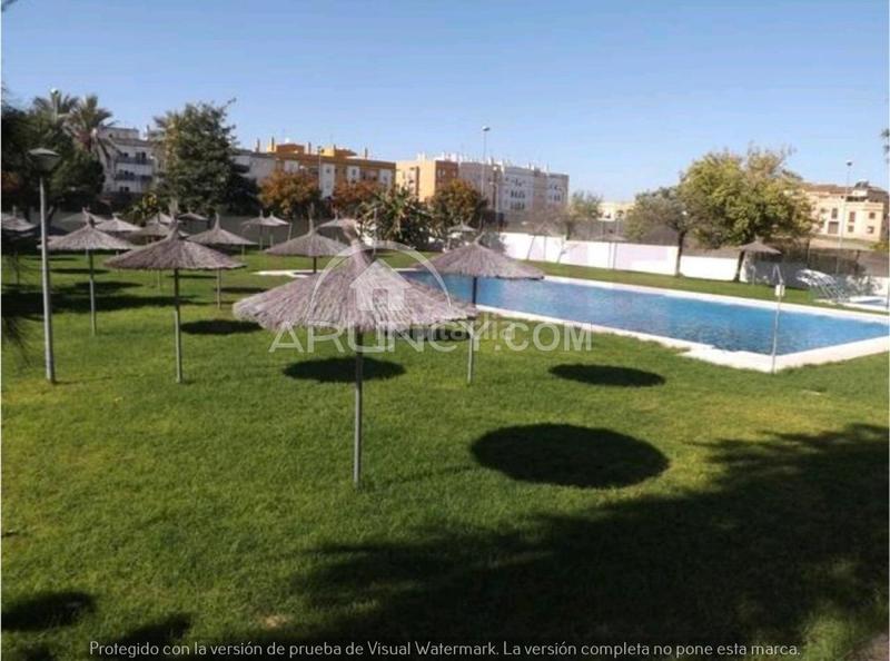 Foto 4f159cbf-27da-4e10-aa03-90ce5d7c689b. Pis amb aparcament piscina a Nueva Alcalá Alcalá de Guadaira