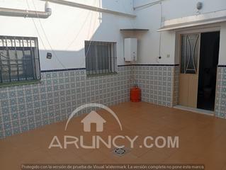 Rent House in La Paz. Casa de una planta sin amueblar