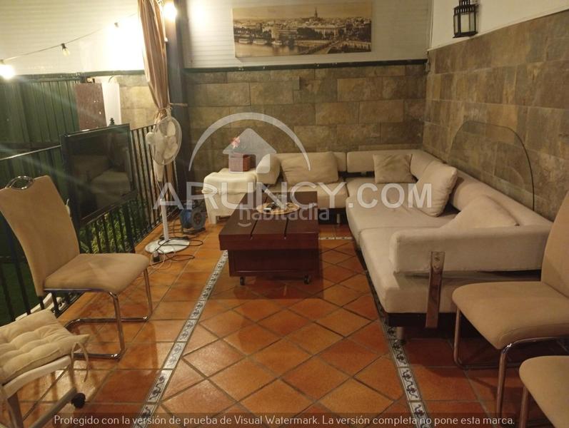 Foto 1c3615f7-45b0-474e-b12f-0e3a066aec94. Casa a schiera con riscaldamento parcheggio piscina in Alcalá de Guadaira