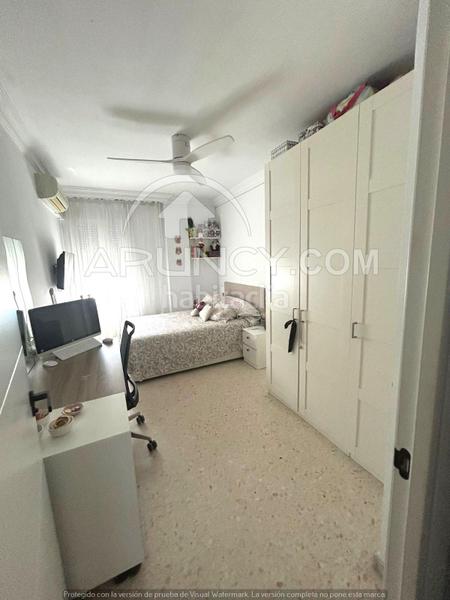 Foto d4b11e2f-2d61-4a6a-897e-345b9dfcc2f8. Casa a schiera con riscaldamento parcheggio piscina in Alcalá de Guadaira