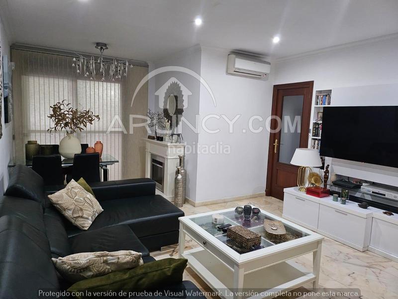 Foto 2b278ce4-4e3f-47ab-8ac3-ebe69b8afeb4. Ground floor with parking in Centro Alcalá de Guadaira