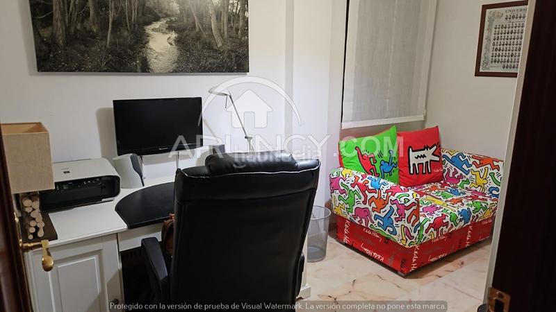 Foto 99e28767-7d0b-4390-8b5c-82ec4f85b506. Ground floor with parking in Centro Alcalá de Guadaira