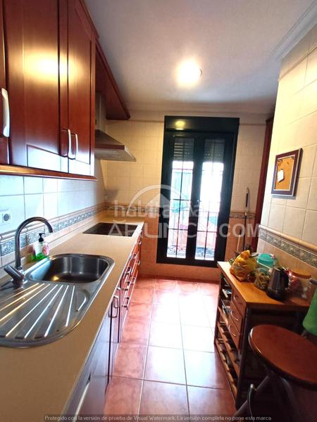 Foto 064a6885-1549-46b9-832d-f55f55db76d5. Maison jumelée dans Oromana Alcalá de Guadaira