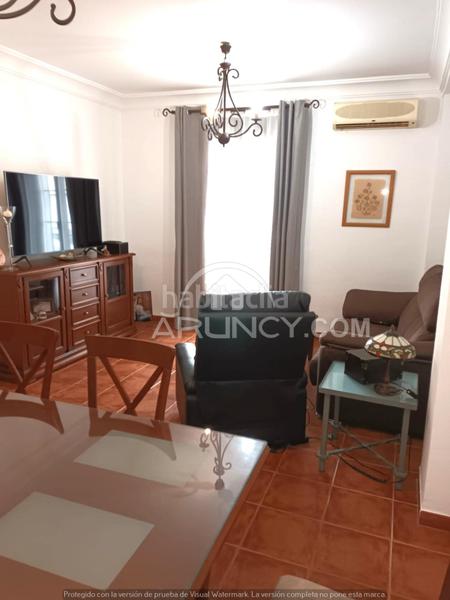 Foto 2f5f9ad3-75a0-43b1-ac5a-24af7b1267c5. Maison jumelée dans Oromana Alcalá de Guadaira