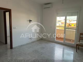 Alquiler Piso en La Paz. Se aceptan mascotas pequeñas  piso a estrenar con garaje, ascens