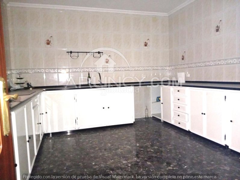 Foto c0267e1e-6b01-41e2-aced-953629b6584e. Casa amb calefacció a Centro Alcalá de Guadaira