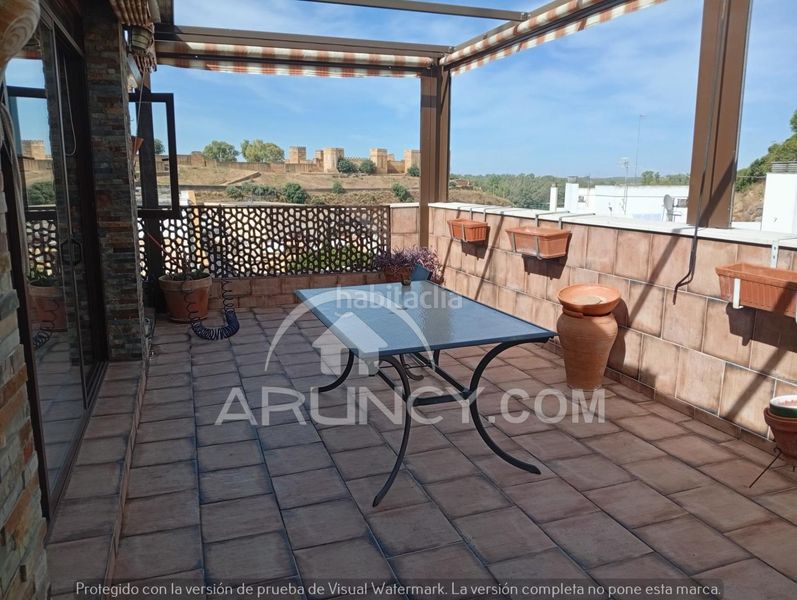 Foto b0544f53-4e13-405c-94e6-7f665e76617c. Àtic amb calefacció aparcament piscina a Centro Alcalá de Guadaira