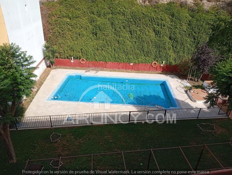 Foto c1c3aef4-6134-43eb-be17-e05c5114c97a. Àtic amb calefacció aparcament piscina a Centro Alcalá de Guadaira