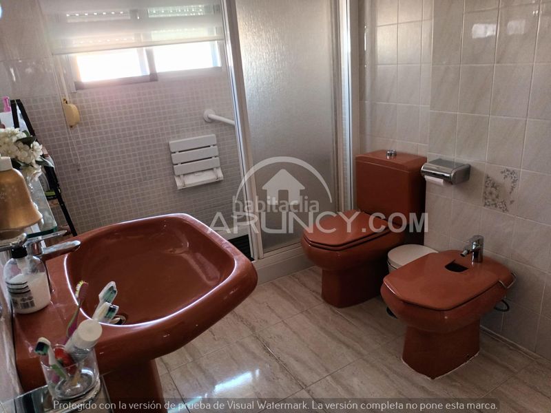 Foto b9bb066a-892a-4438-9456-96172a74d6a2. Casa amb aparcament a Centro Alcalá de Guadaira