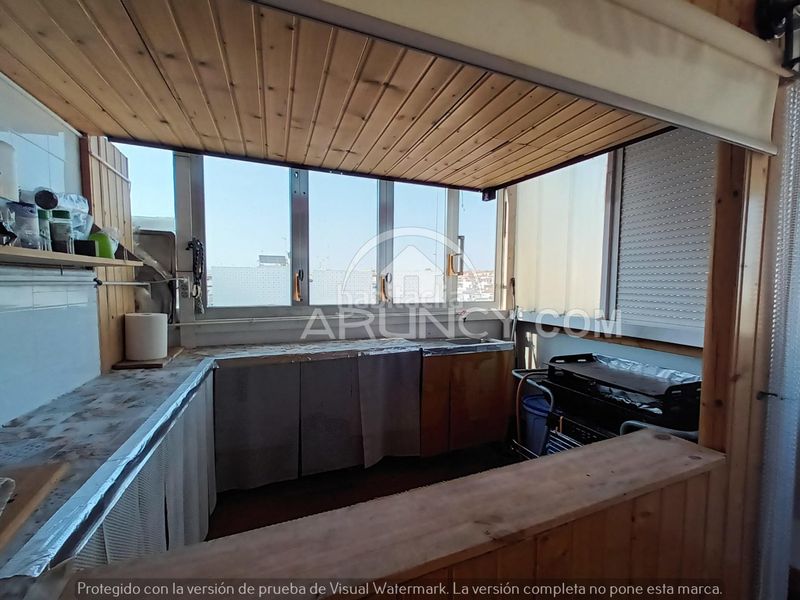 Foto c786618c-35fd-4f15-8bba-d6917bca5297. Casa amb aparcament a Centro Alcalá de Guadaira