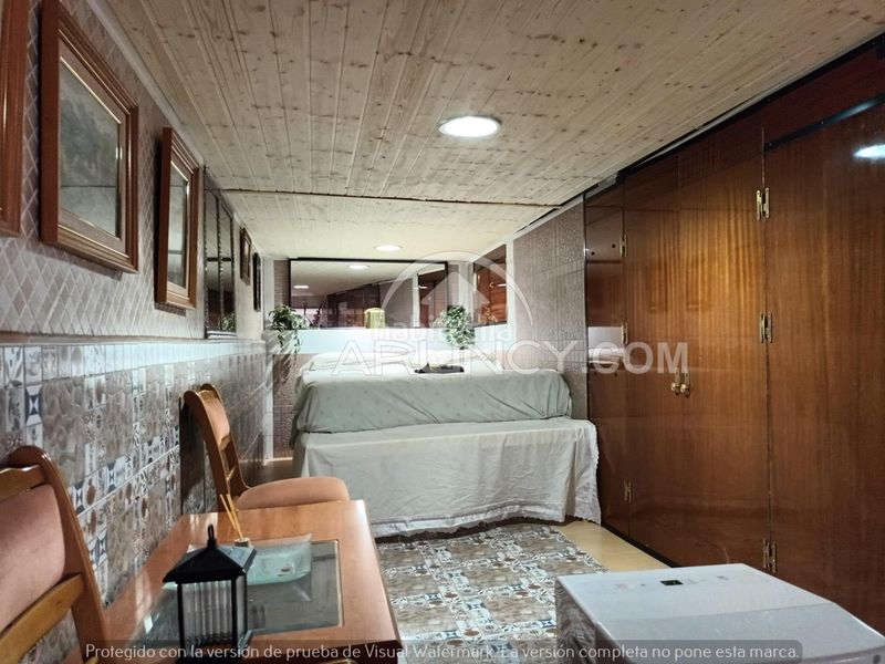 Foto e3289aa1-590d-45a1-aade-1c48c6263903. Casa amb aparcament a Centro Alcalá de Guadaira