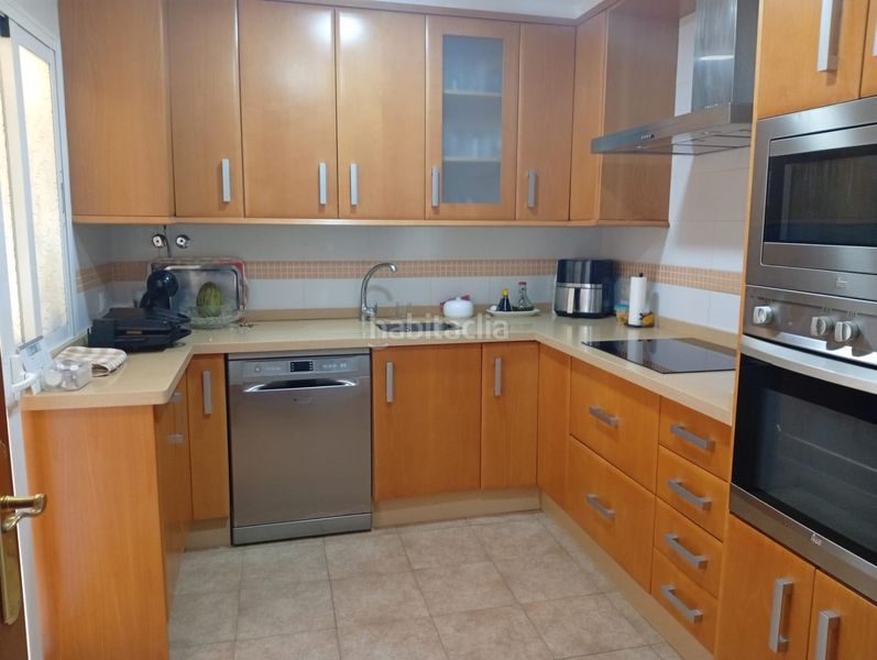 Foto 49c01bea-e6db-4890-94fc-13513281247a. Casa adossada amb calefacció aparcament a Nueva Alcalá Alcalá de Guadaira