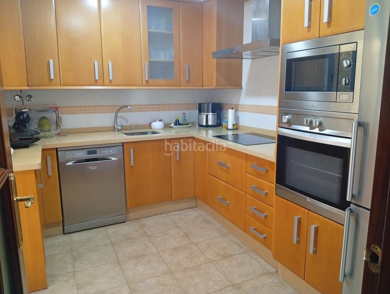 Foto 54c647d4-9515-4ae8-8a5f-666f1132114a. Casa adossada amb calefacció aparcament a Nueva Alcalá Alcalá de Guadaira