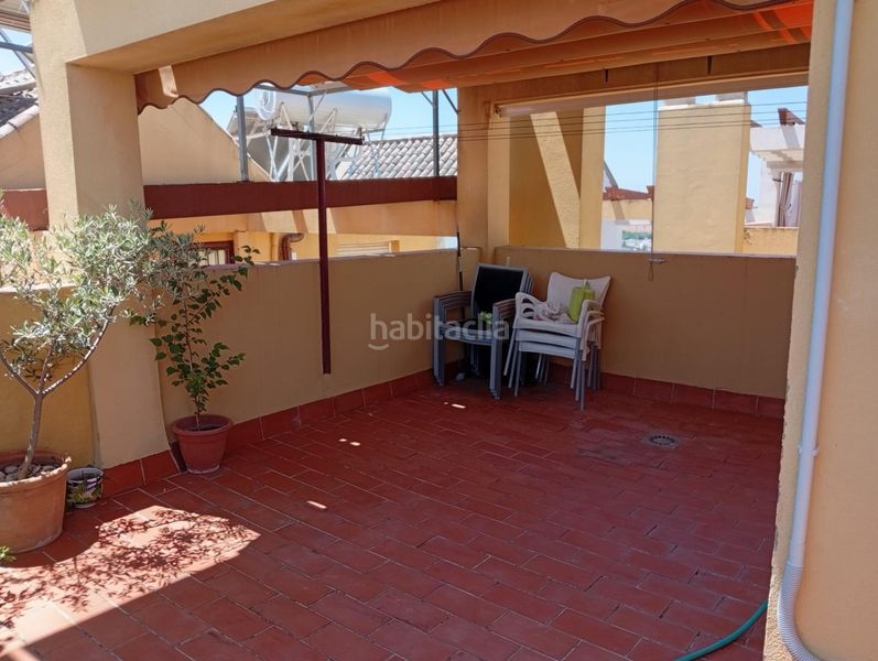 Foto 56aaf01a-064e-40ae-bc2e-847be4ac069d. Casa adossada amb calefacció aparcament a Nueva Alcalá Alcalá de Guadaira