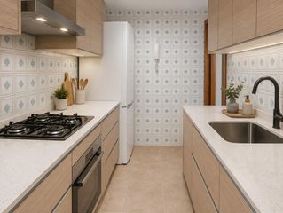 Flat in Centro. Amplio piso en el corazón de alcalá de guadaira  oportunidad úni