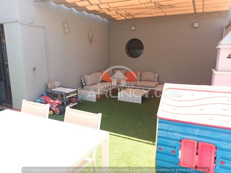 Foto 722588dd-2ce9-41b2-b0e9-e968d4cb6058. Casa adossada amb calefacció aparcament a Nueva Alcalá Alcalá de Guadaira
