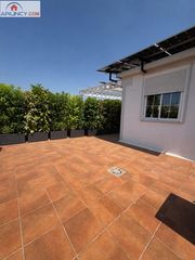 Lloguer Àtic a Nueva Alcalá. Ático a estrenar con terraza de 45 m2, amueblado y con el consum